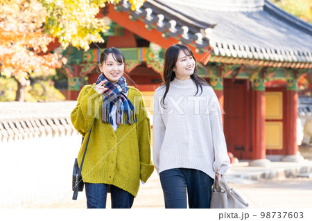 女子旅 旅行 若い女性 女子旅 旅行 若い女性 98737603