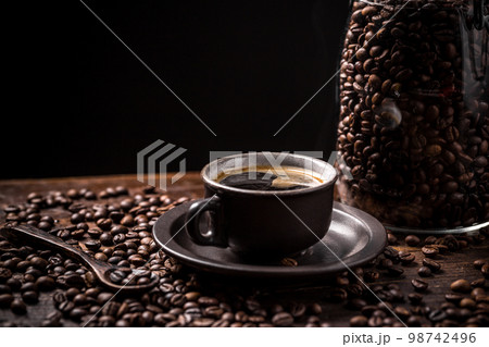 Coffee cup 98742496