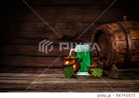St Patrick's day still life 98743075