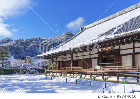 天龍寺 大方丈 枯山水 冬の朝(京都府京都市右京区嵯峨天龍寺芒ノ馬場町) 天龍寺 大方丈 枯山水 冬の朝(京都府京都市右京区嵯峨天龍寺芒ノ馬場町) 98744010