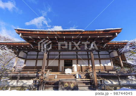 天龍寺　多宝殿　冬の朝（京都府京都市右京区嵯峨天龍寺芒ノ馬場町） 98744045