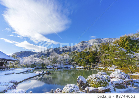 冬の京都 天龍寺 曹源池 冬の京都 天龍寺 曹源池 98744053