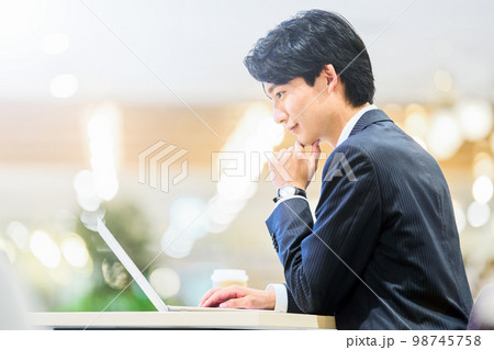 ビジネス　若手 98745758