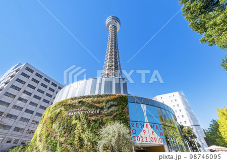 神奈川県横浜市　2022年9月にリニューアルオープンした横浜マリンタワー 98746095