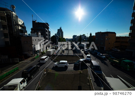 国道246号玉川通りの交通【都会イメージ】 国道246号玉川通りの交通【都会イメージ】 98746270