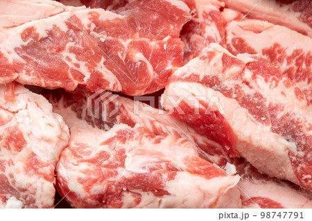 焼肉用牛肉(中落ちカルビ)。 98747791