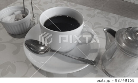 ホットコーヒーモノクロ ホットコーヒーモノクロ 98749159