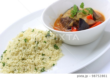 クスクスと野菜カレー クスクスと野菜カレー 98752861