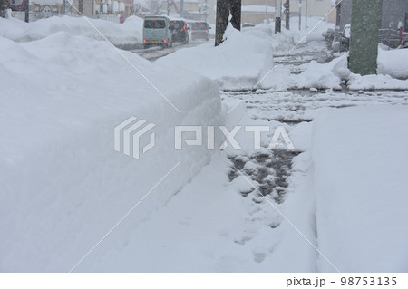 雪国 98753135