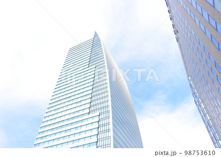 名古屋駅前超高層ビルの風景 98753610