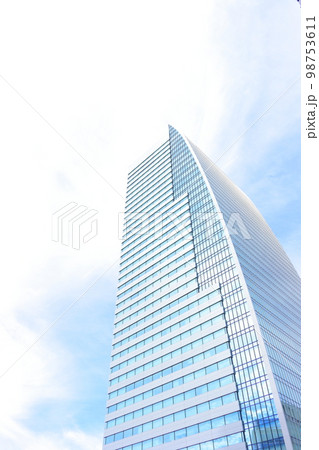 名古屋駅前超高層ビルの風景 98753611