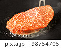 高級和牛ステーキ Japanese beef high quality steak 98754705