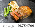 高級和牛ステーキ Japanese beef high quality steak 98754709