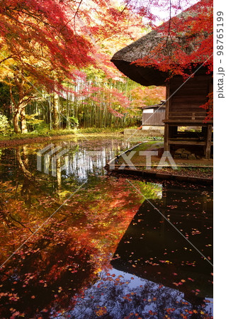 世界遺産中尊寺 弁財天堂 世界遺産中尊寺 弁財天堂 98765199