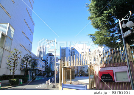 都立大久保公園　新宿区 98765655