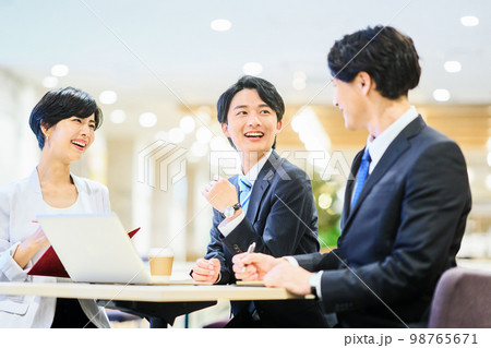 ビジネス 若手 ビジネス 若手 98765671