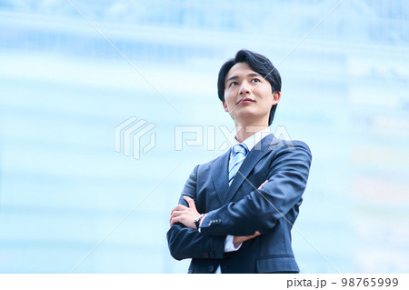 ビジネス　若手 98765999