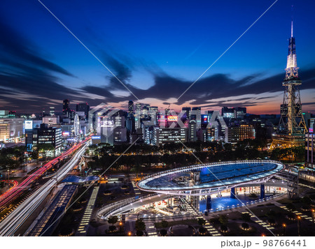 4月愛知・名古屋　名古屋テレビ塔とオアシス21の夜景 98766441
