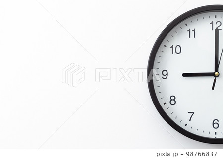 掛け時計　白バック 98766837