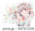 胸の前で手を組む少女/無表情/サクラ/パステル背景 98767208