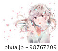 胸の前で手を組む少女/無表情/サクラ/白背景 98767209