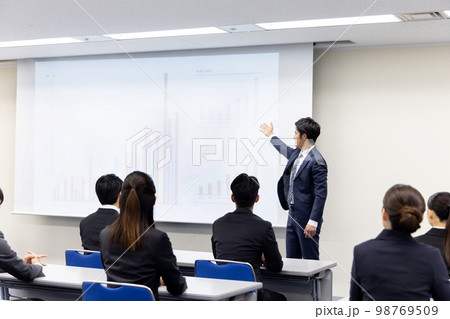 セミナー講師 セミナー講師 98769509