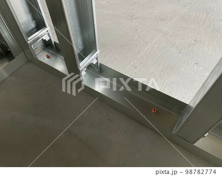 壁の軽量下地の足元の納まり 98782774