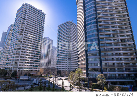 《神奈川県》横浜みなとみらい・タワーマンションの風景 《神奈川県》横浜みなとみらい・タワーマンションの風景 98787574