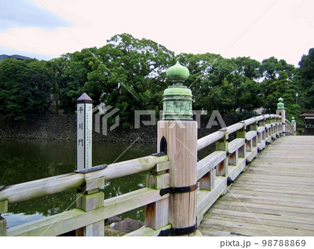 皇居の平川橋 皇居の平川橋 98788869