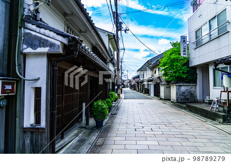 【重要伝統的建造物群保存地区】龍野 上川原地区の風景7 兵庫県たつの市 【重要伝統的建造物群保存地区】龍野 上川原地区の風景7 兵庫県たつの市 98789279