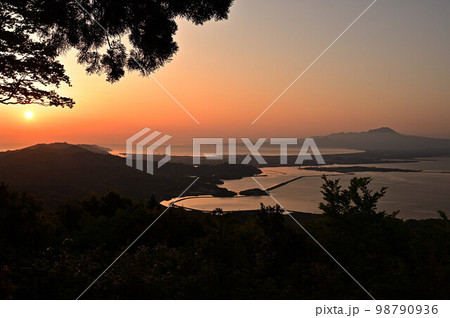 枕木山からの大山 98790936