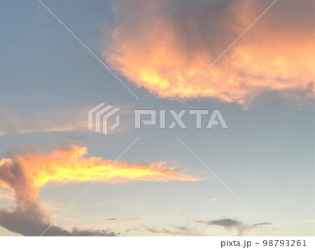夕映えの雲 98793261