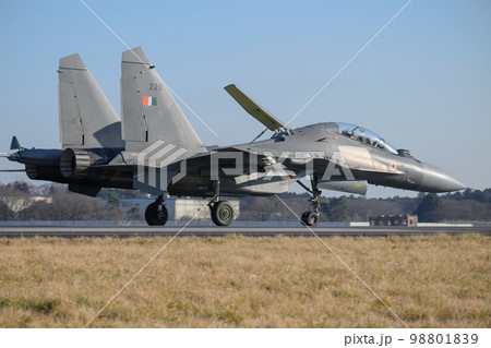 インド空軍スホーイSu-30MKI着陸 インド空軍スホーイSu-30MKI着陸 98801839