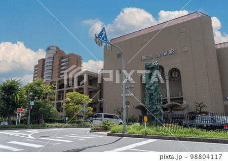 駅前風景　宝塚駅 98804117