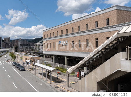 駅前風景　宝塚駅 98804132