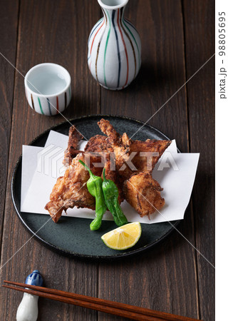 トラフグの唐揚げ トラフグの唐揚げ 98805695