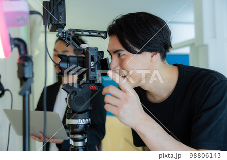 動画配信 撮影現場 動画配信 撮影現場 98806143