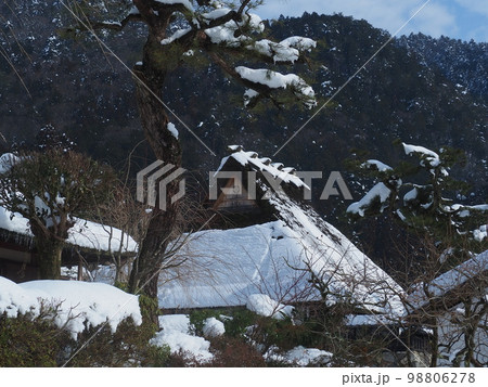 美山かやぶきの里 雪景色 美山かやぶきの里 雪景色 98806278
