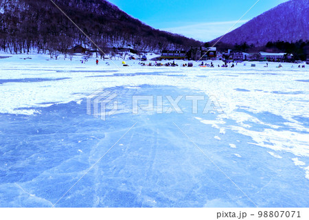 大沼と鳥居峠 大沼と鳥居峠 98807071
