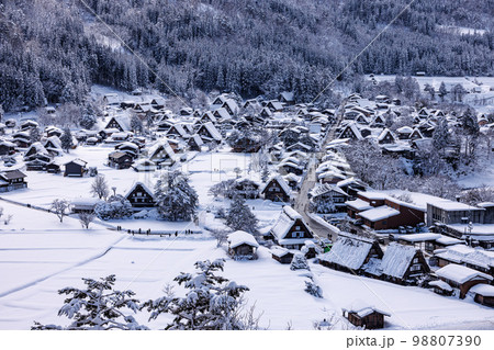 雪の白川郷 雪の白川郷 98807390