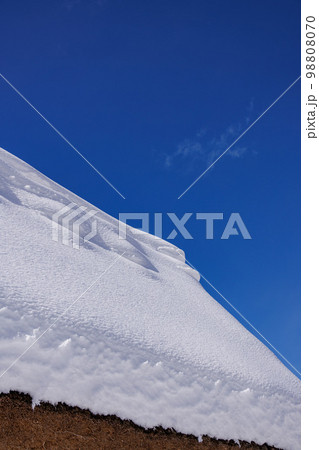 雪の白川郷 98808070