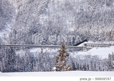 雪の白川郷 雪の白川郷 98808597