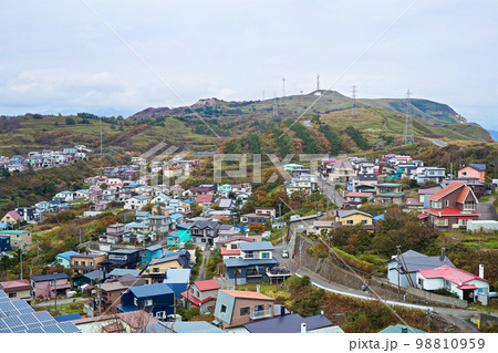 エニ山と母恋の町並み【北海道室蘭市】 エニ山と母恋の町並み【北海道室蘭市】 98810959