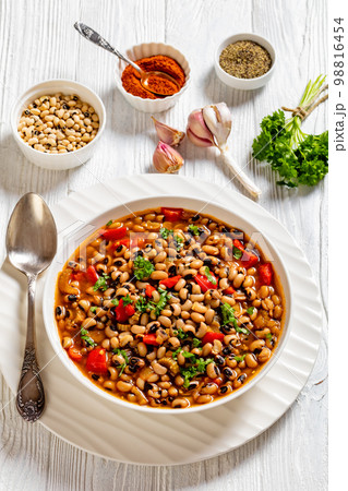 Vegan Hoppin John, savory black-eyed pea stew 98816454