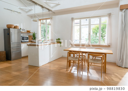 住宅　LDK　キッチン 98819830