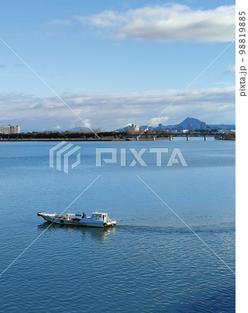 琵琶湖のしじみ漁船 98819885