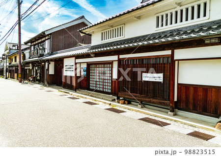 【重要伝統的建造物群保存地区】龍野 下川原地区の風景2 兵庫県たつの市 【重要伝統的建造物群保存地区】龍野 下川原地区の風景2 兵庫県たつの市 98823515