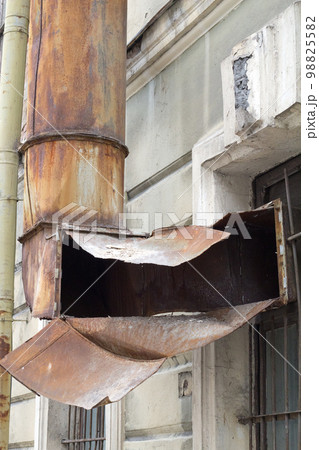 ancient pipe 98825582