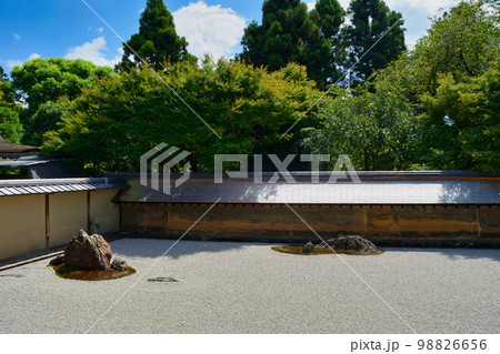 京都 龍安寺の石庭 京都 龍安寺の石庭 98826656