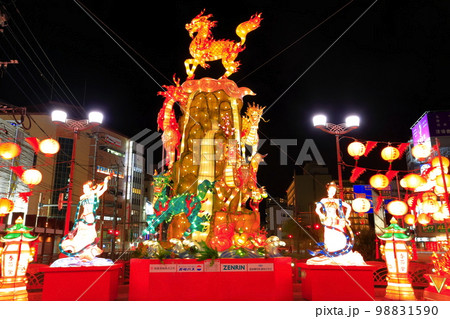 【長崎県】長崎ランタンフェスティバル(中央橋の燈舎) 【長崎県】長崎ランタンフェスティバル(中央橋の燈舎) 98831590